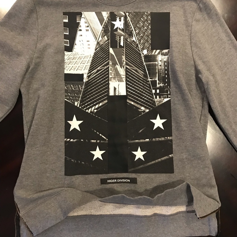 H&M Crewneck with custom zippers on the side, XL